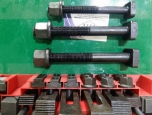 Bu lông Tslot bolt M18x150
